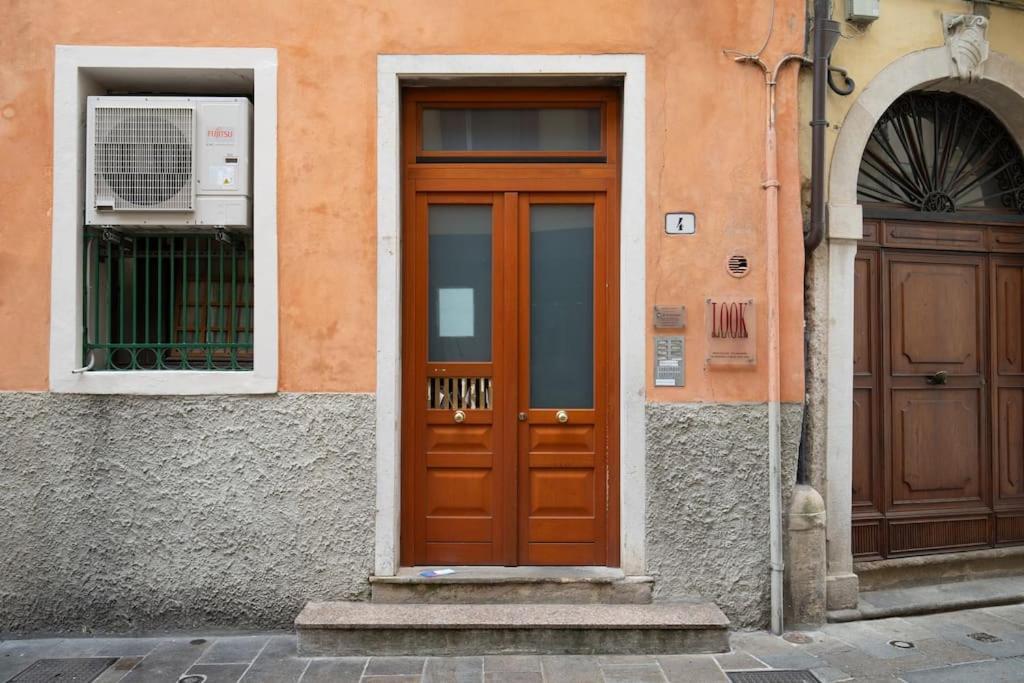 Enjoy Home - Appartamento Orologio, Piazza Dei Signori Padova Bagian luar foto